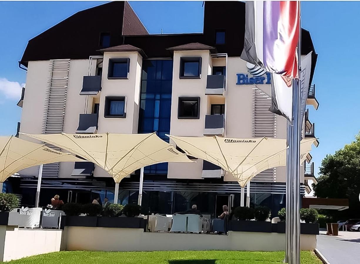 Biser Hotel Derventa Buitenkant foto