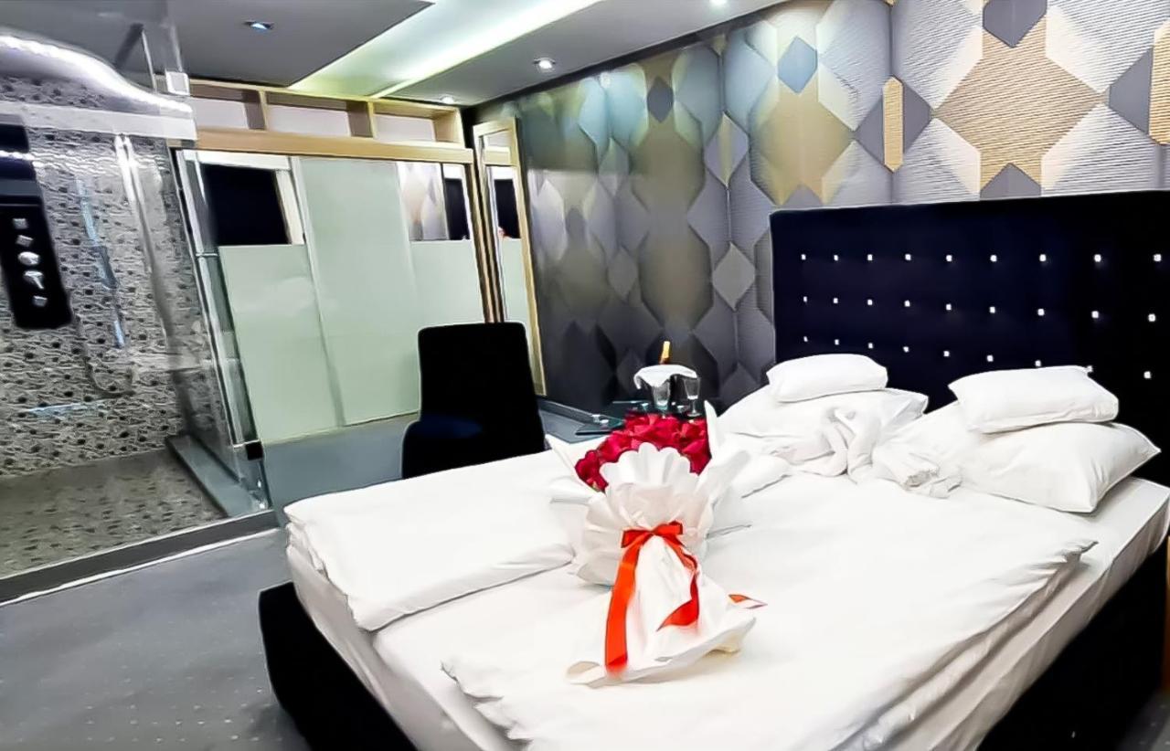 Biser Hotel Derventa Buitenkant foto