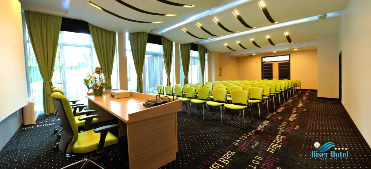 Biser Hotel Derventa Buitenkant foto